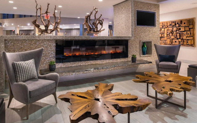 Jake's 58 Casino Hotel - Adult Only