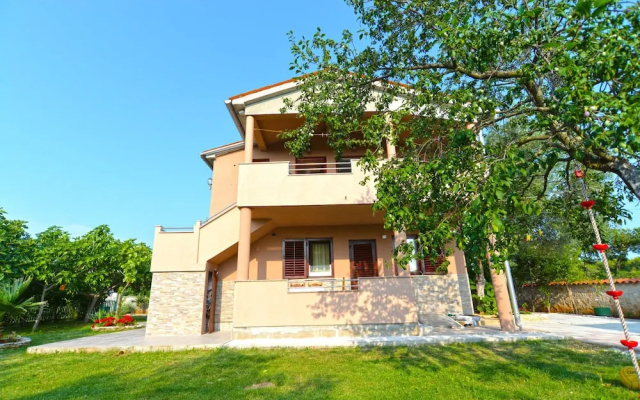 Apartment 1665