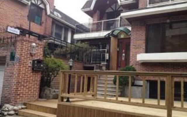 Отель Goodday Korea Guesthouse