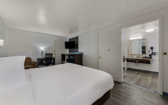 Quality Inn Charlotte Airport