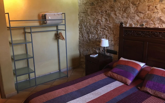 Masia Can Oller by Checkin