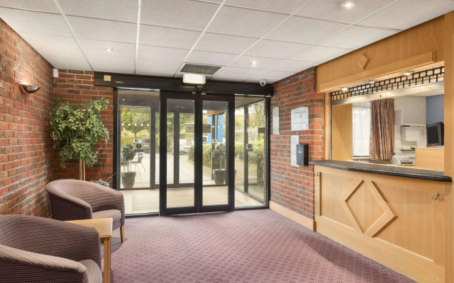Days Inn By Wyndham Chesterfield Tibshelf