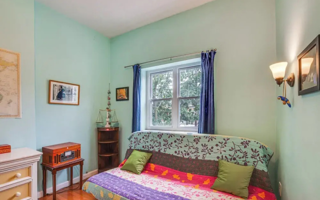 Walk To Highland Park: Artsy Pittsburgh Retreat!