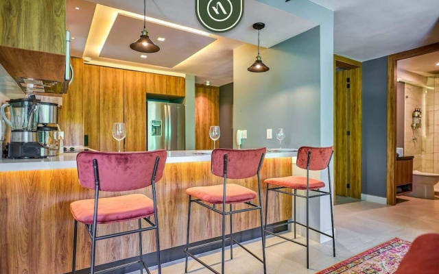 Luxury 2 BR Condo in the Jungle - Oceanview Pool