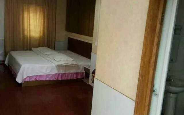 Chizhou Yaoyuan Express Hotel