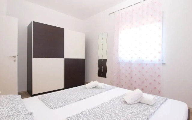 Apartment 1403