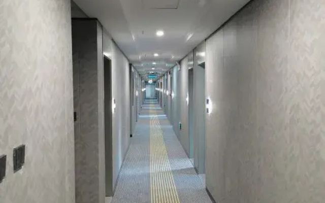 7Days Inn Hotel (Shijiazhuang Railway Station West Square)