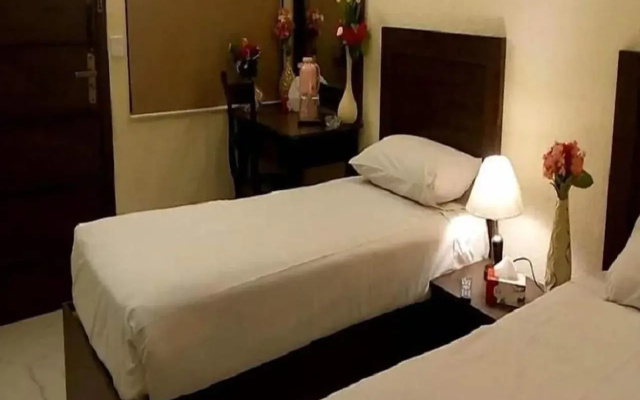 Airport Hotel