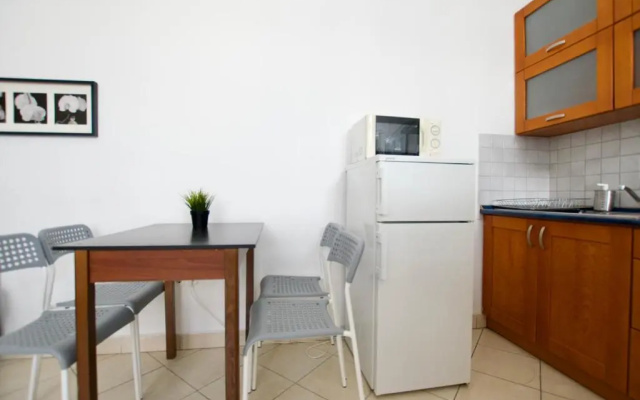 Budget Apartment by Hi5 - Center of the center