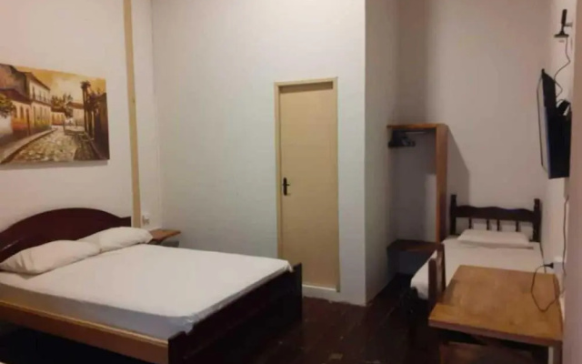 Reviver Hostel