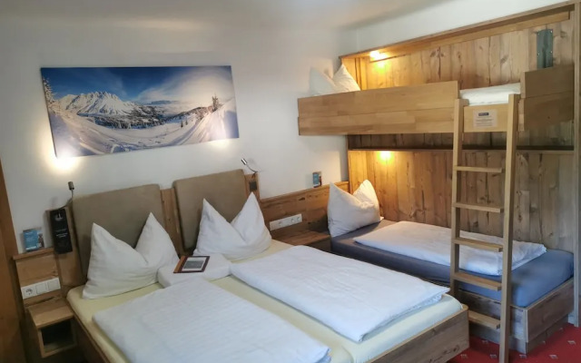 No1 - Flo's Rooms & Breakfast
