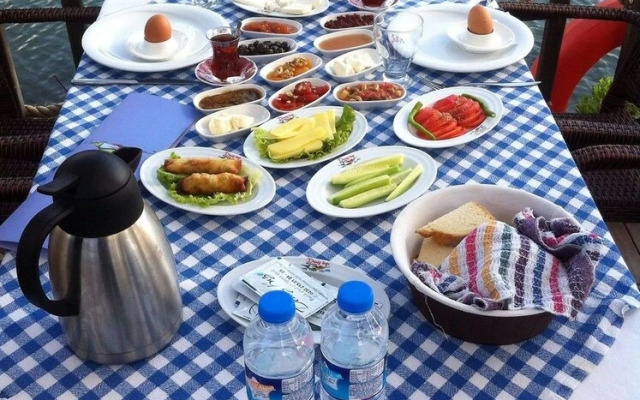 Deniz Kizi Hotel