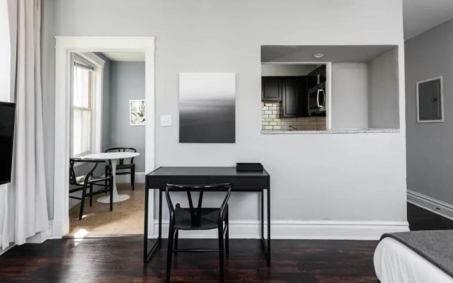 Simple CWE Studio near BJC by Zencity