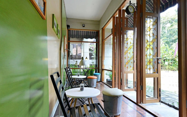 ZEN Rooms Cibeunying Riau