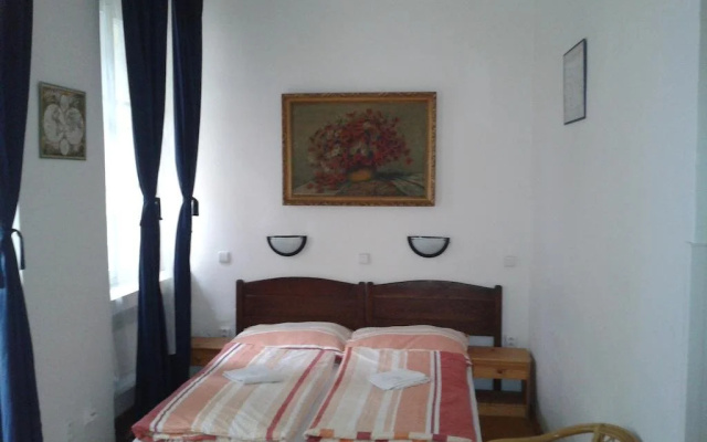 Charles Bridge Bed And Breakfast
