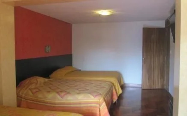 Hostal Karamolle