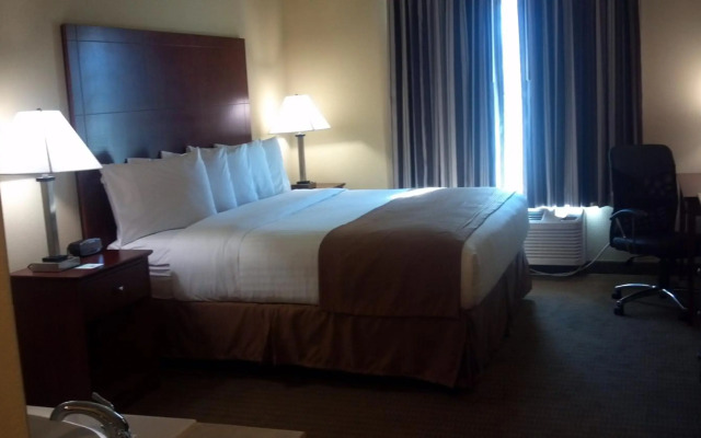 Cobblestone Hotel & Suites - Knoxville