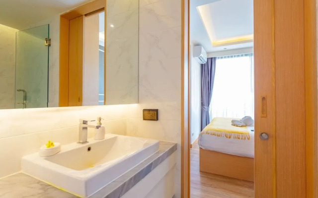 The Aristo Beach by Holy Cow 510 Sea View