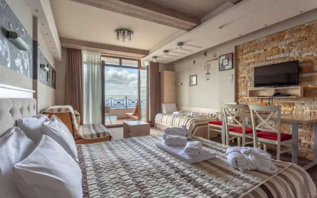 Milmari Resort & Spa Suites