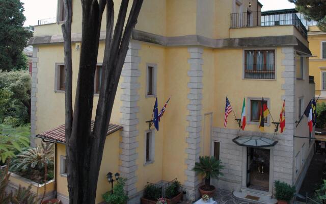 Hotel Relais Patrizi вид на фасад