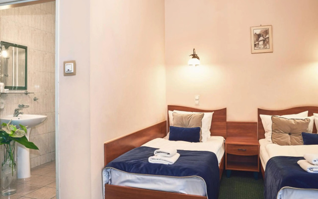 Nobilton Hotel