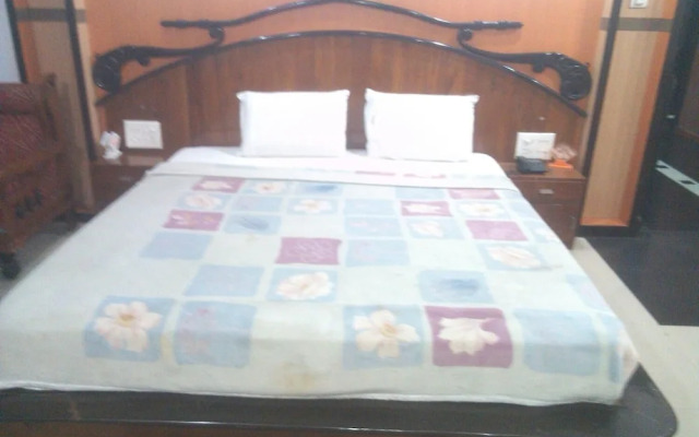 Hotel Rahul