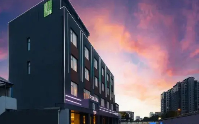 Shankee Tea Style Zhixiang Hotel (Huzhou Zhuangyuan Street Yishang Street)