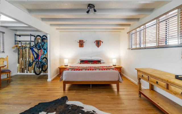 Pecos Trail Inn