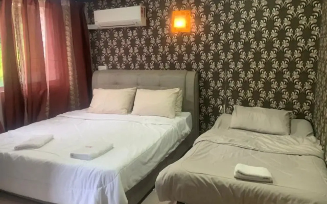 OYO 90455 Zz Hotel