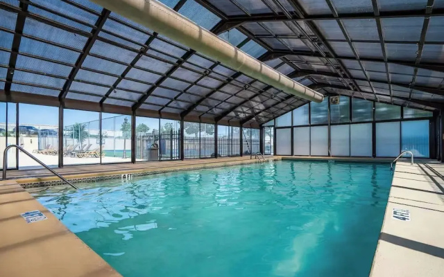 Fairway Retreat for 6 – Walk-in and Pet Friendly