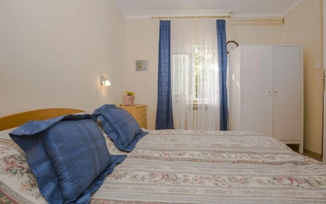Apartments & Rooms Ribarić