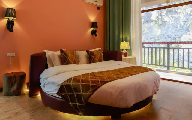 Yangshuo Li Yue Hotel