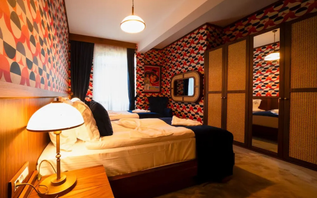 74 Hotel