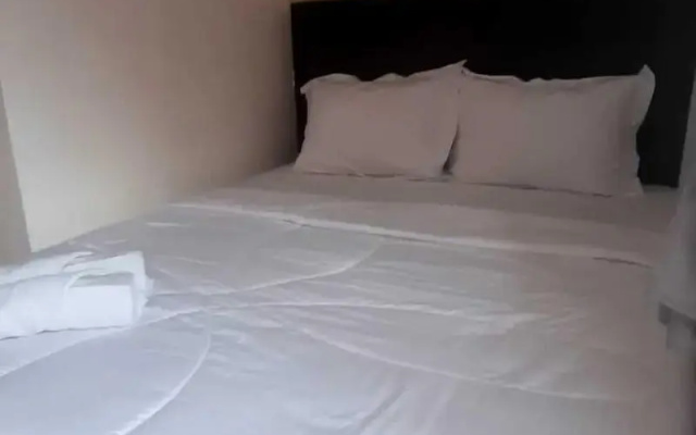 D'Ariska Rooms Homestay