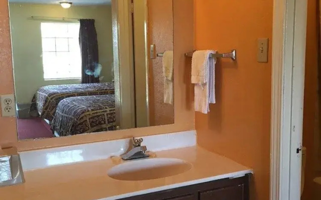 Regency Inn & Suites