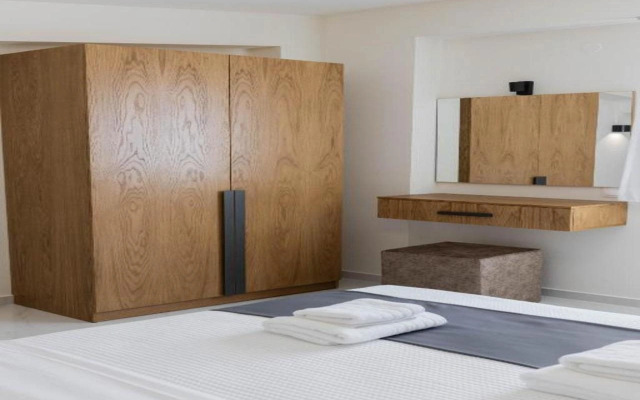 Calma Luxury Suites