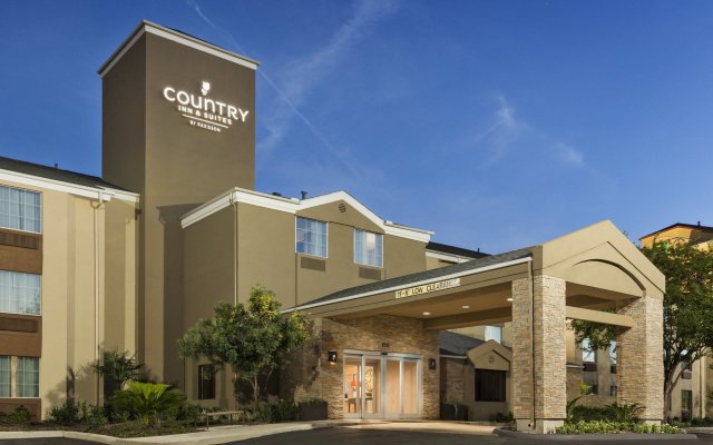 Отель Country Inn & Suites by Radisson Medical Center США, Сан-Антонио - отзывы, цены и фото номеров - забронировать отель Country Inn & Suites by Radisson Medical Center онлайн вид на фасад