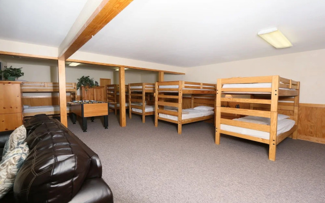 Holly Grove 1 - Three Bedroom Chalet