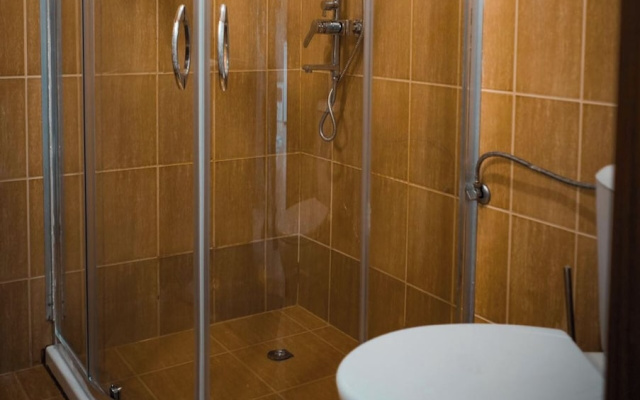 Apartment - Sleeps 4 & Free Parking
