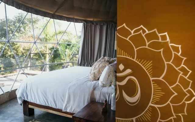 Alaya Yoga & Surf & Retreat