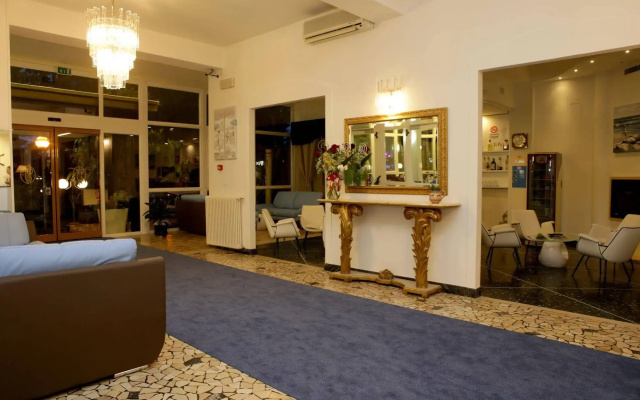 New Hotel Jolie