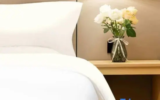 Yiju Smart Homestay (Wuyue Plaza)