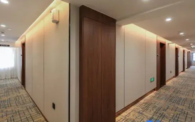 Qing Mu Platinum Hotel
