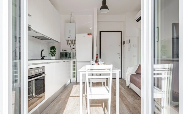 JOIVY Sublime Flat W/Balcony