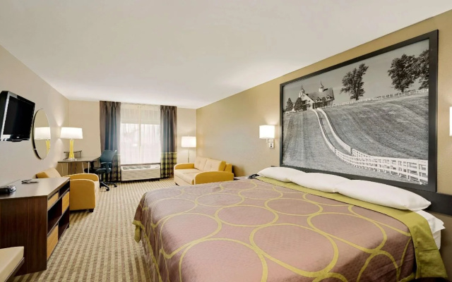Super 8 By Wyndham Lexington Winchester Rd