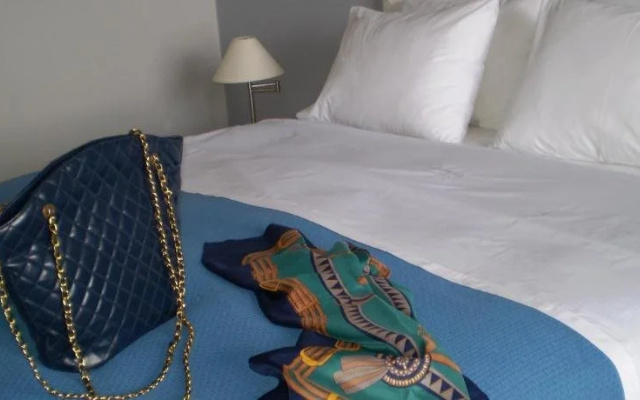 Athena Luxury