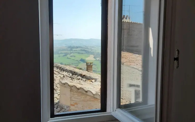 Immaculate 2-rooms Apartment in Todi , Umbria