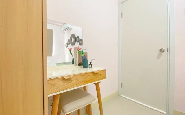 Good Deal And Homey 2Br Green Pramuka City Apartment