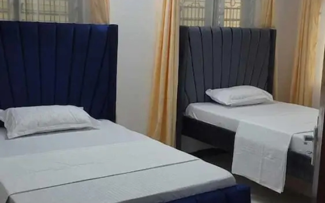Lux Suites Bamburi Holiday House