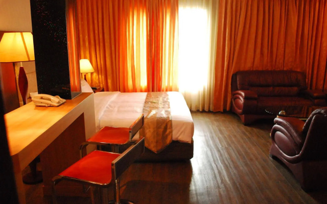 M Chereville Hotel Manila